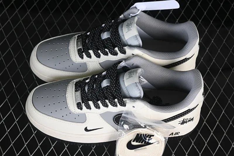 All categories Nk Air Force 1 Air Force series Nk Air Force 1 Low Air Force low-top Nike Air Force 1'07 Low Stusi co-branded beige, black and gray stitching Air Force 1 low-top casual sneakers JS8028-017